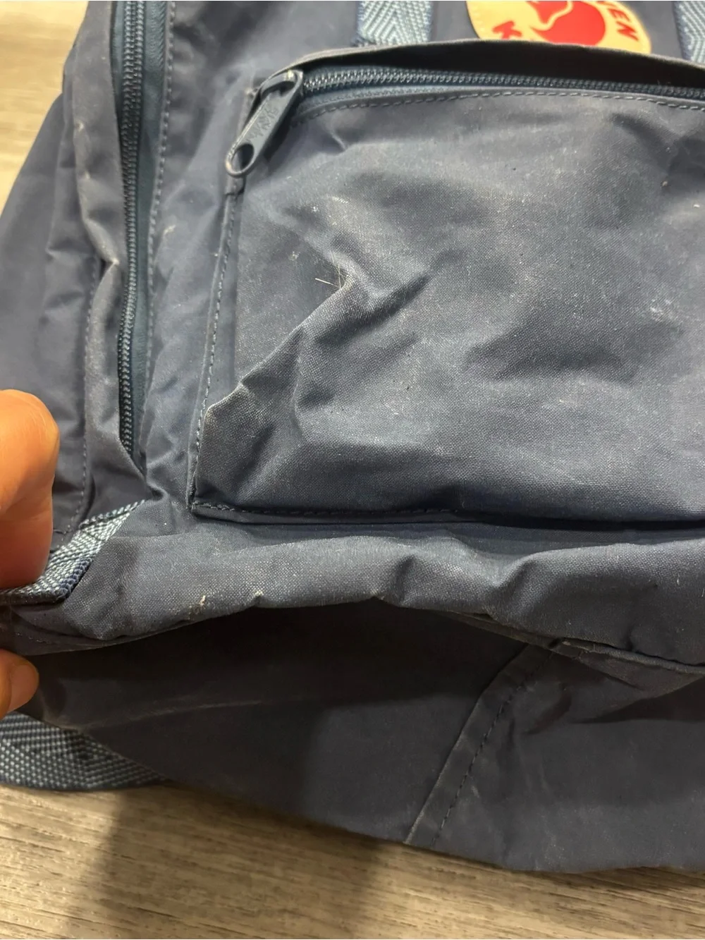 Fjallraven Kånken Backpack in Navy with Red Logo small hiking outdoor